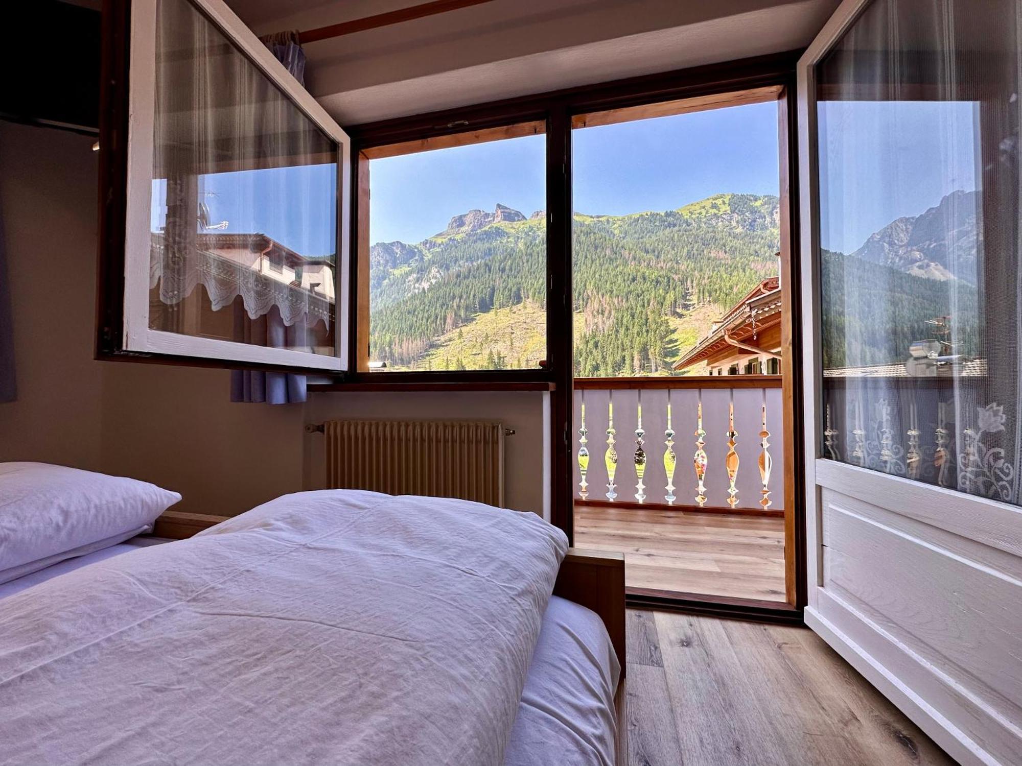 B&B Cesa Planber Mountain View Bike Friendly Canazei Exterior foto